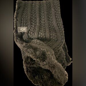 UGG Charcoal Knit with Plush Lining loop scarf